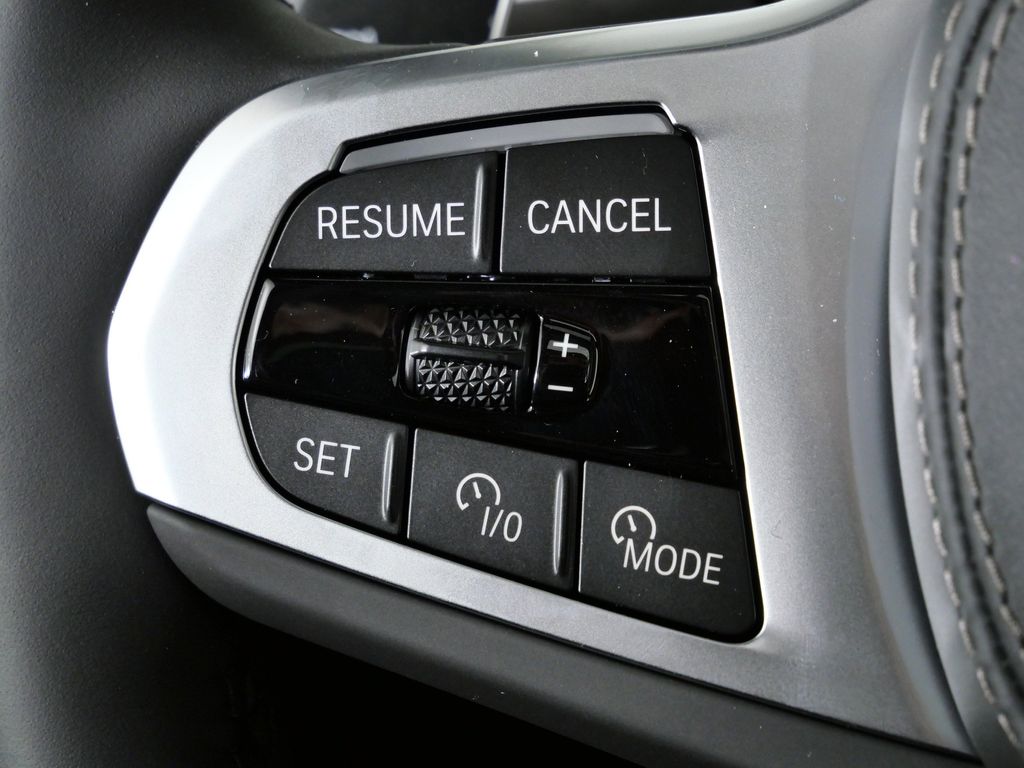 Thumbnail: 2026 BMW X7 - 42