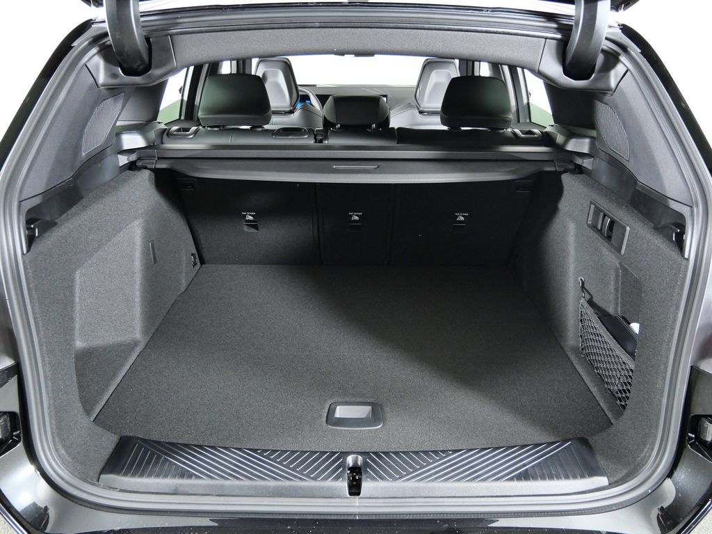 Thumbnail: 2026 BMW X3 - 27