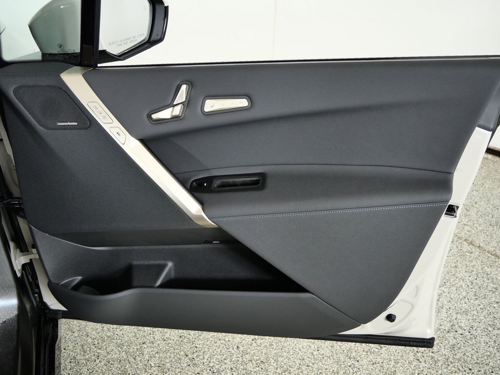 Thumbnail: 2026 BMW iX - 20