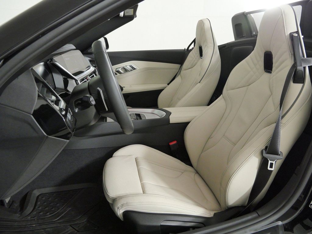Thumbnail: 2026 BMW Z4 - 28