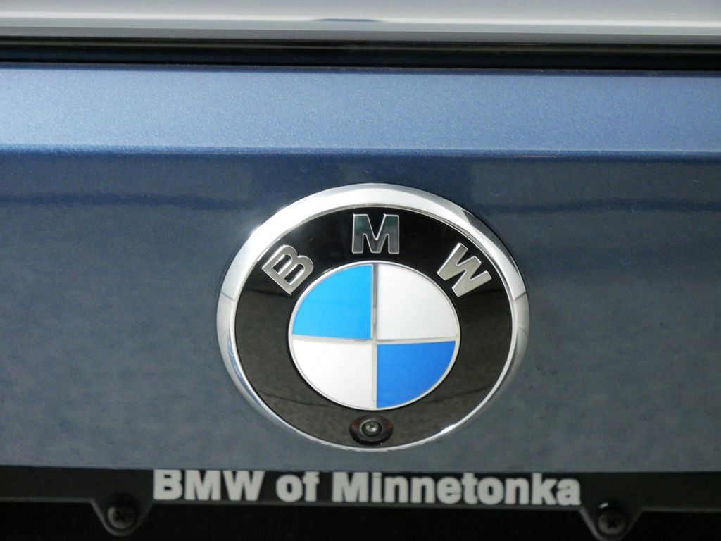 Thumbnail: 2025 BMW 4 Series - 12