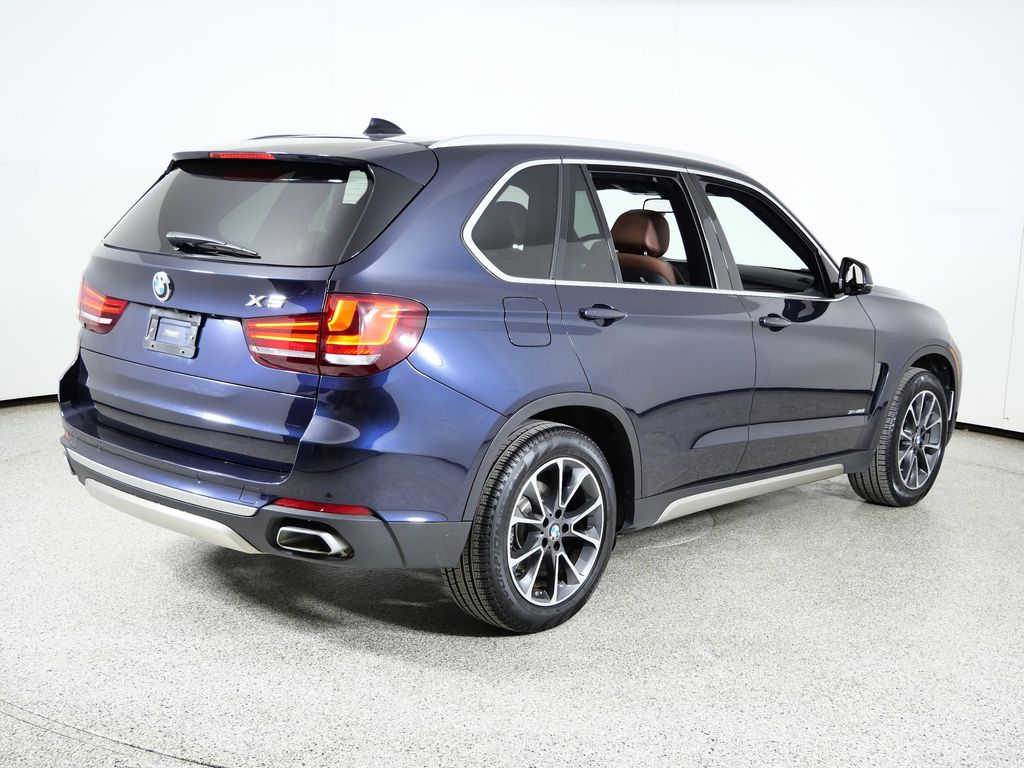 Thumbnail: 2018 BMW X5 - 10