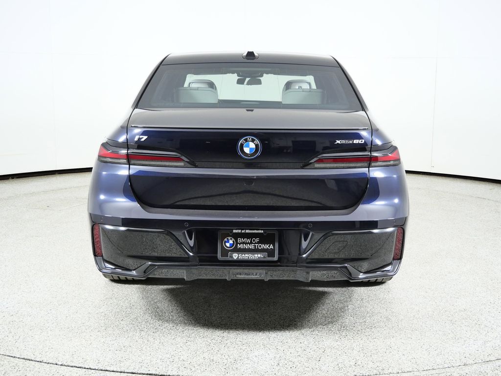 Thumbnail: 2023 BMW i7 - 11