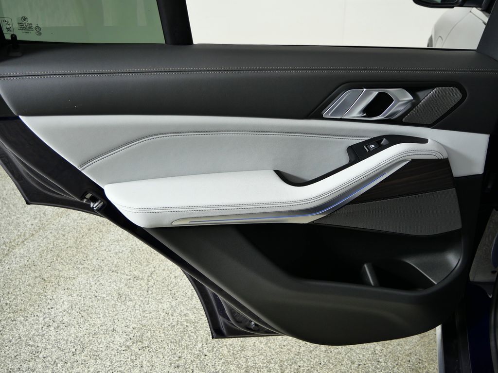 Thumbnail: 2026 BMW X5 - 31