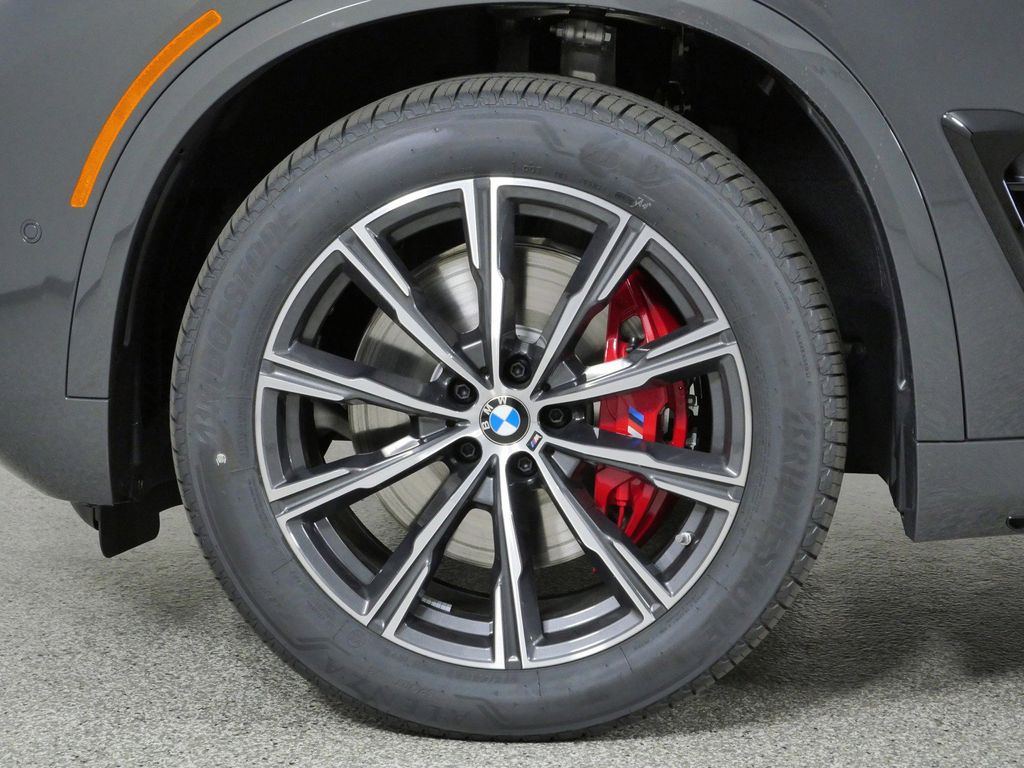 Thumbnail: 2026 BMW X5 - 16
