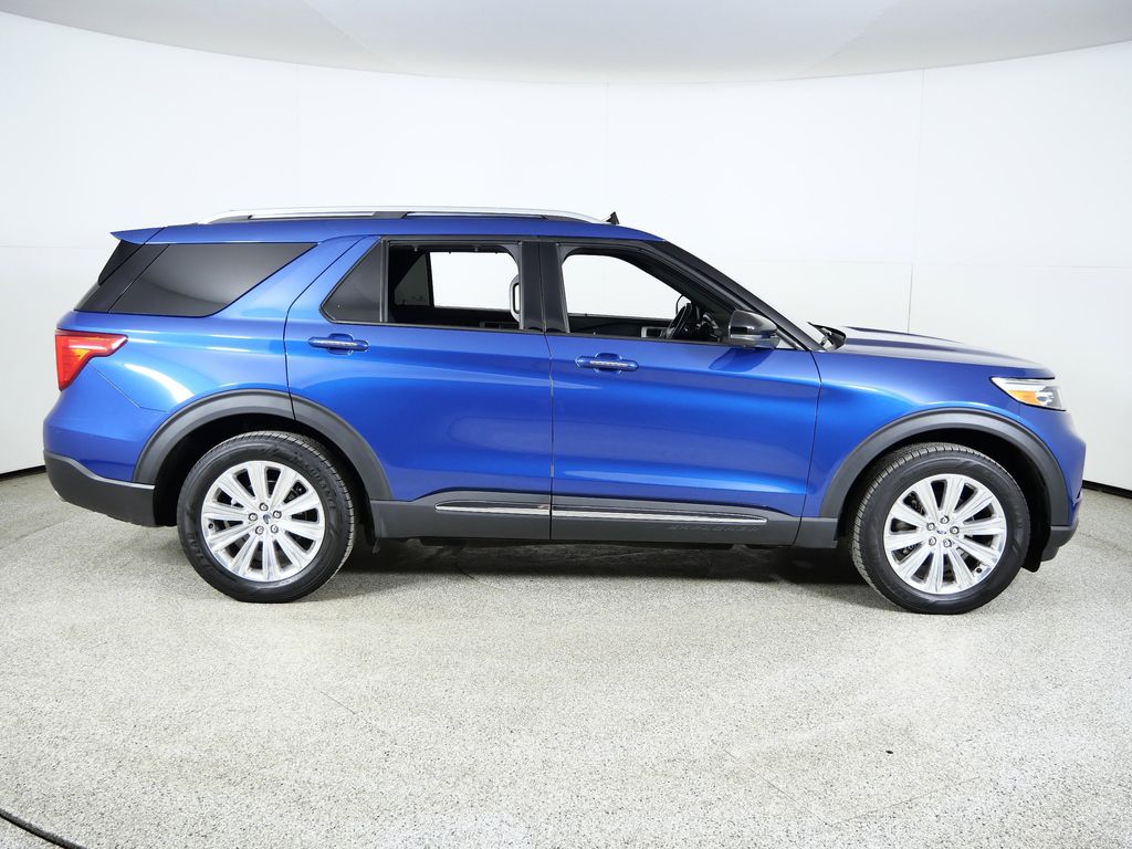 Thumbnail: 2020 Ford Explorer - 9