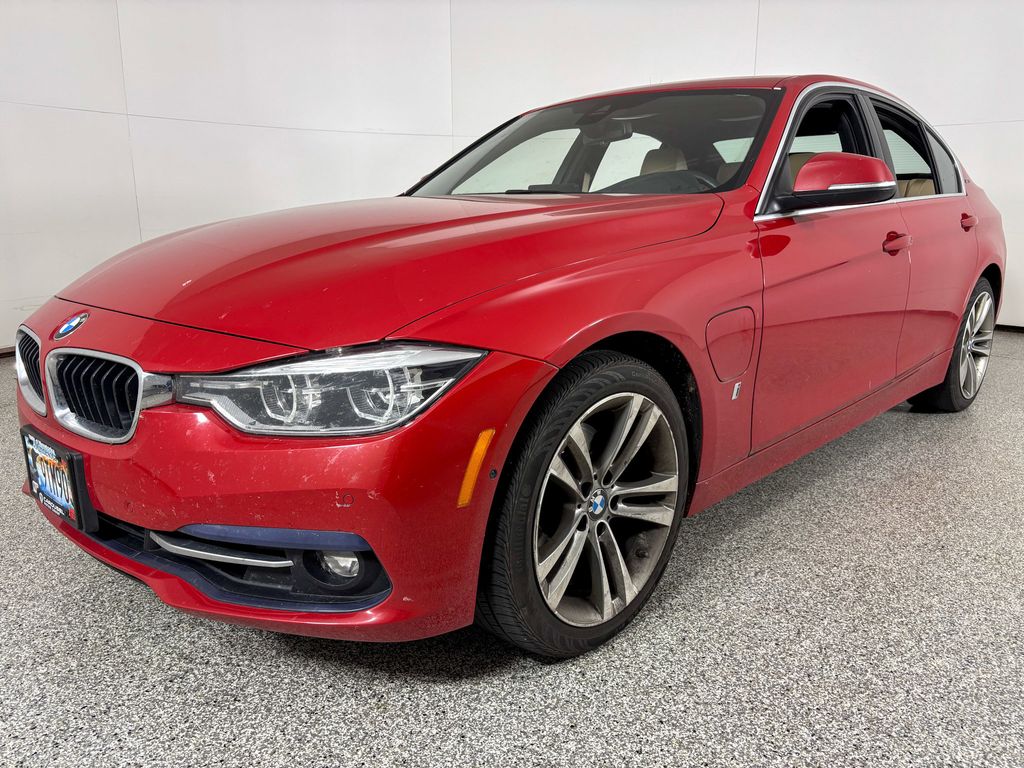 Thumbnail: 2017 BMW 3 Series - 5