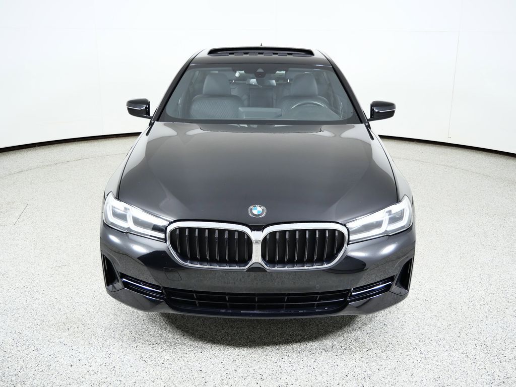Thumbnail: 2023 BMW 5 Series - 20