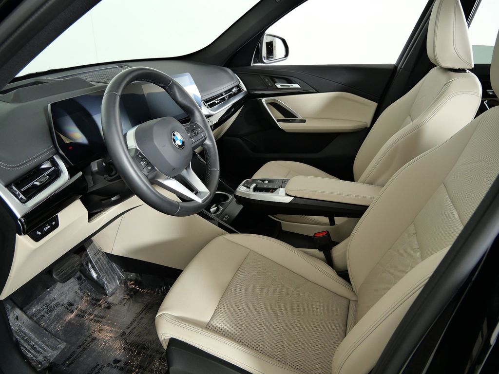 Thumbnail: 2025 BMW X1 - 37