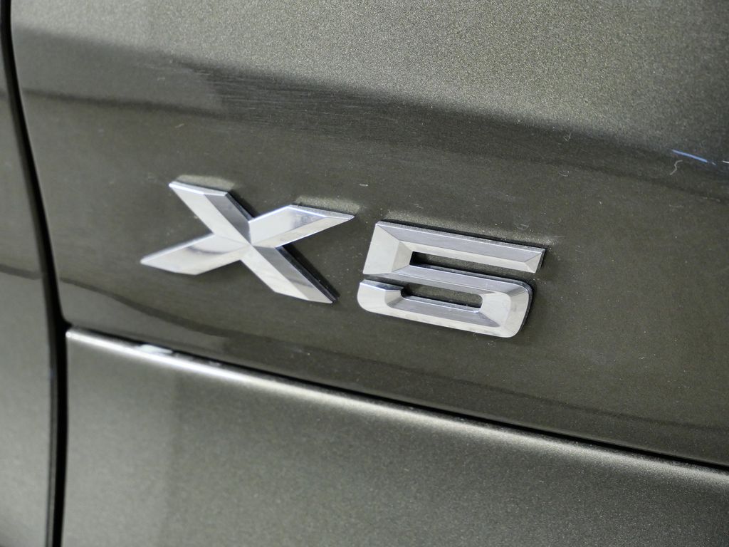 Thumbnail: 2025 BMW X5 - 16