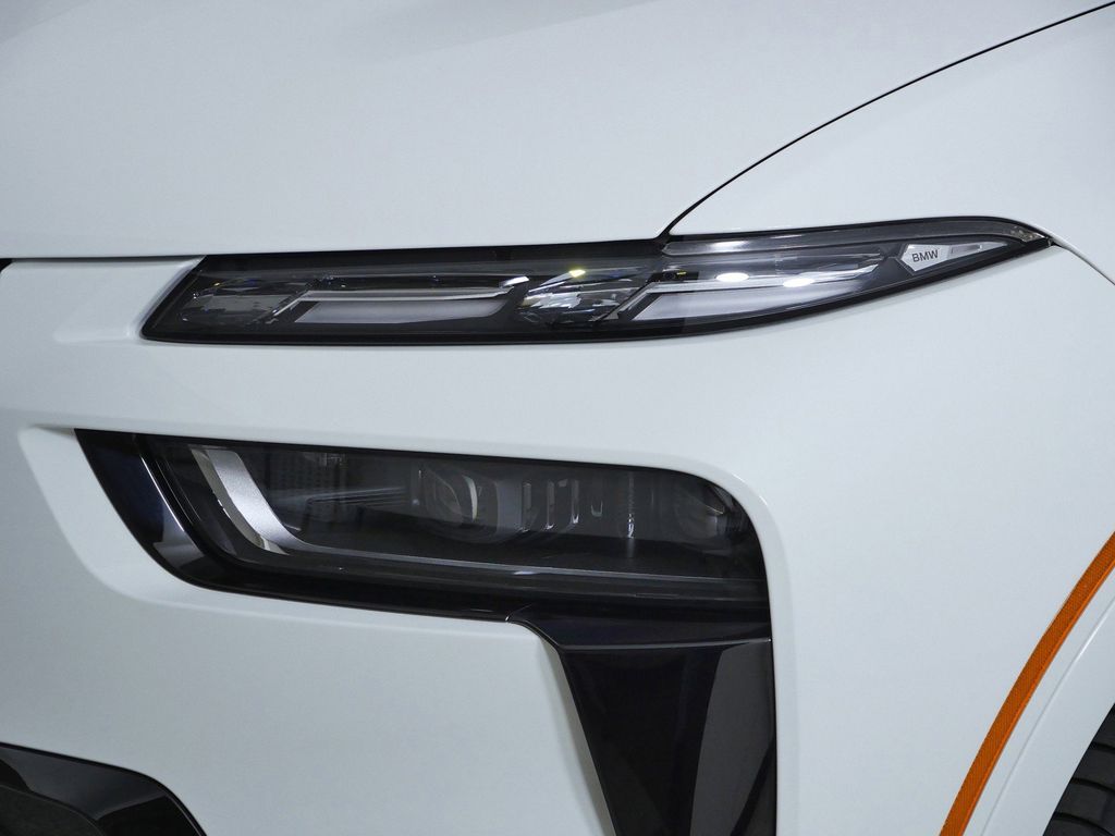 Thumbnail: 2026 BMW X7 - 3