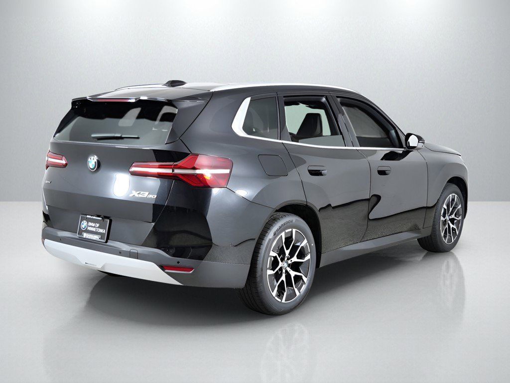 Thumbnail: 2026 BMW X3 - 10