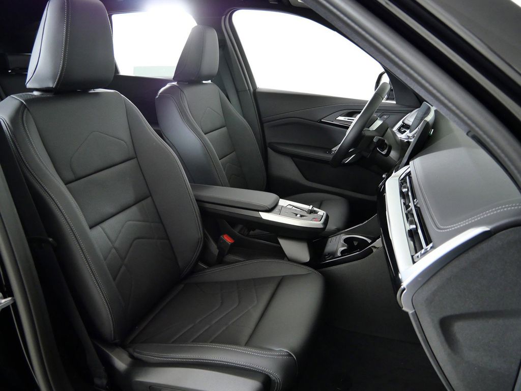 Thumbnail: 2026 BMW X1 - 21