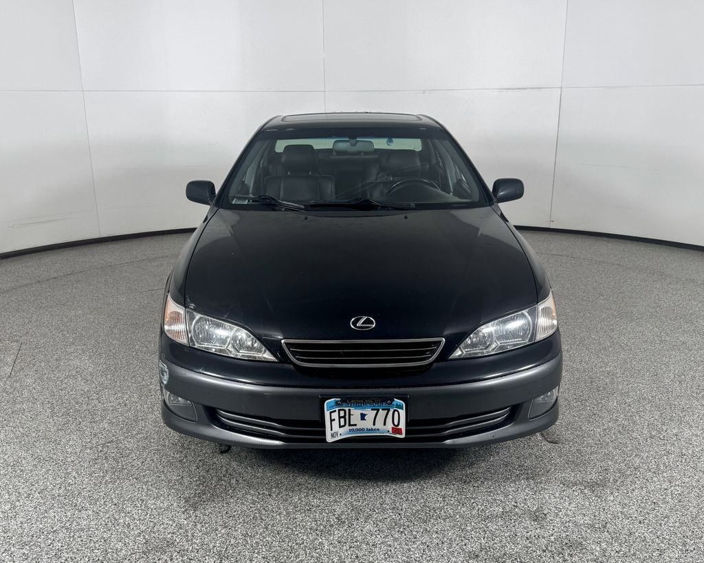 Thumbnail: 2000 Lexus ES - 3