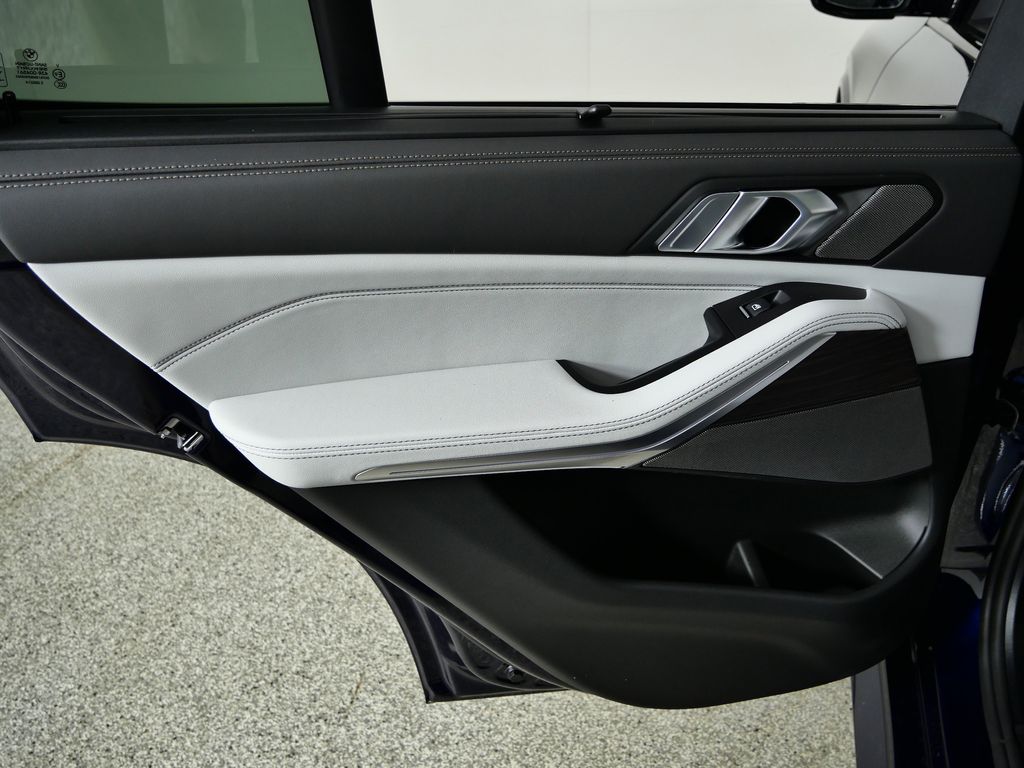 Thumbnail: 2026 BMW X5 - 31