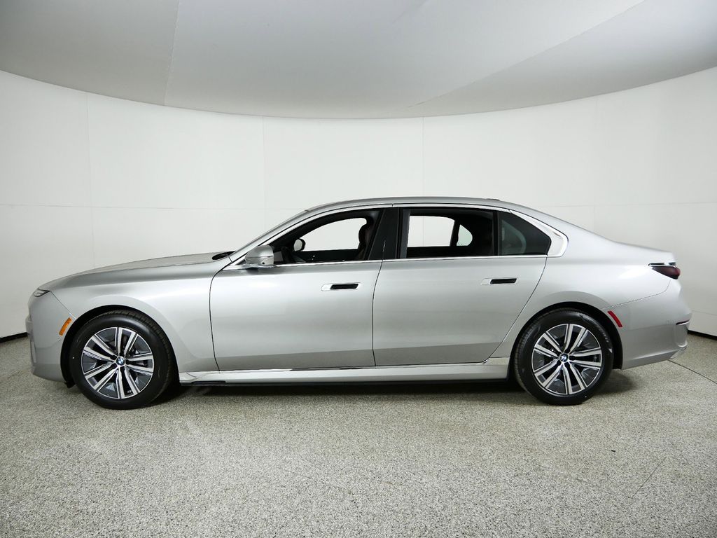 Thumbnail: 2024 BMW i7 - 14