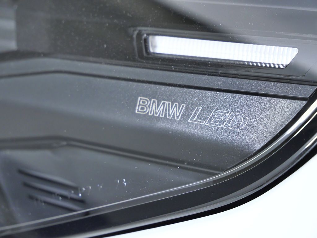 Thumbnail: 2026 BMW M5 - 5