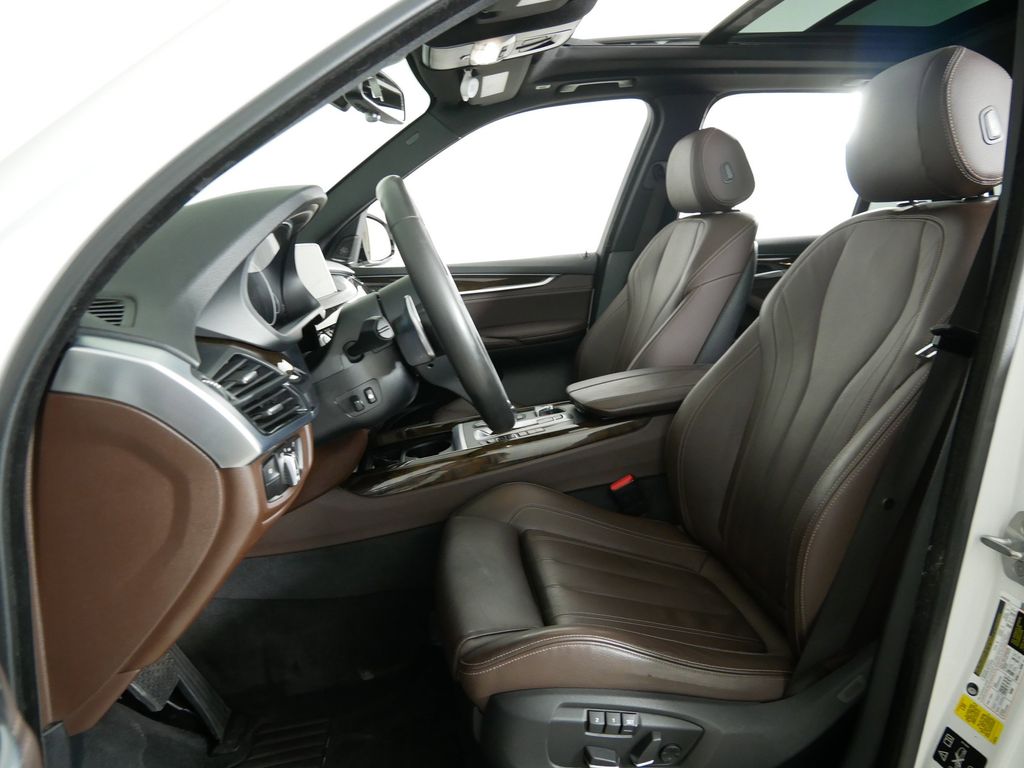 Thumbnail: 2018 BMW X5 - 33