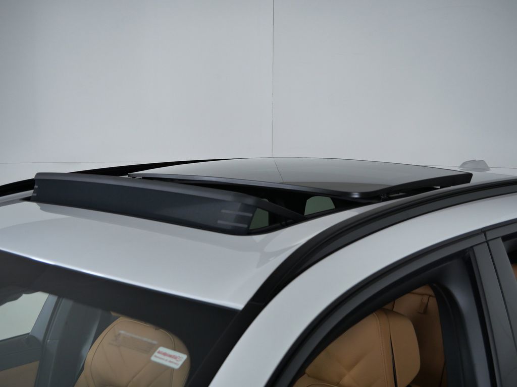 Thumbnail: 2026 BMW X5 - 18