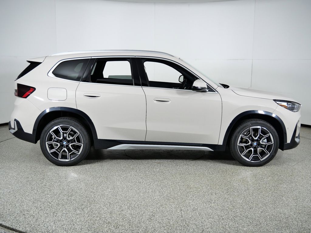 Thumbnail: 2026 BMW X1 - 8