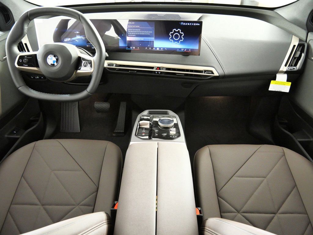 Thumbnail: 2026 BMW iX - 5