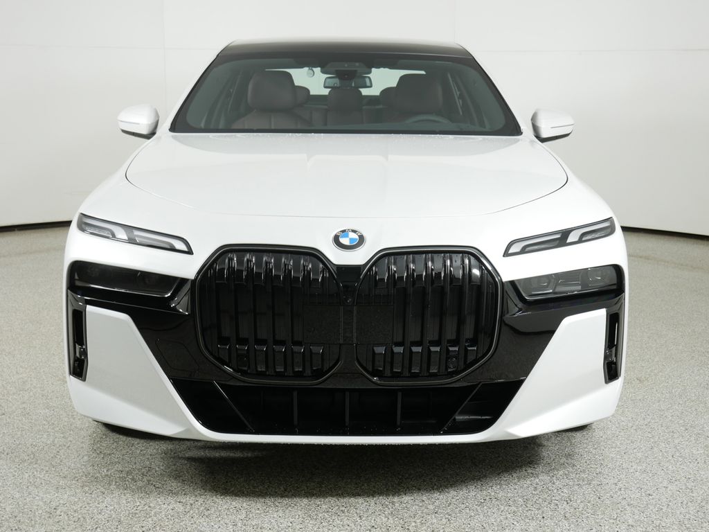 Thumbnail: 2025 BMW 7 Series - 4