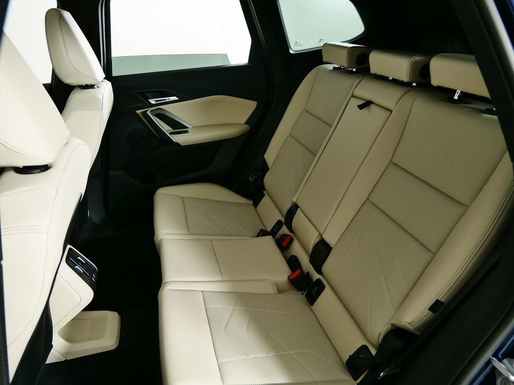 Thumbnail: 2025 BMW X1 - 30