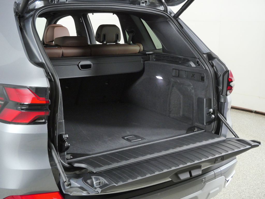Thumbnail: 2026 BMW X5 - 29