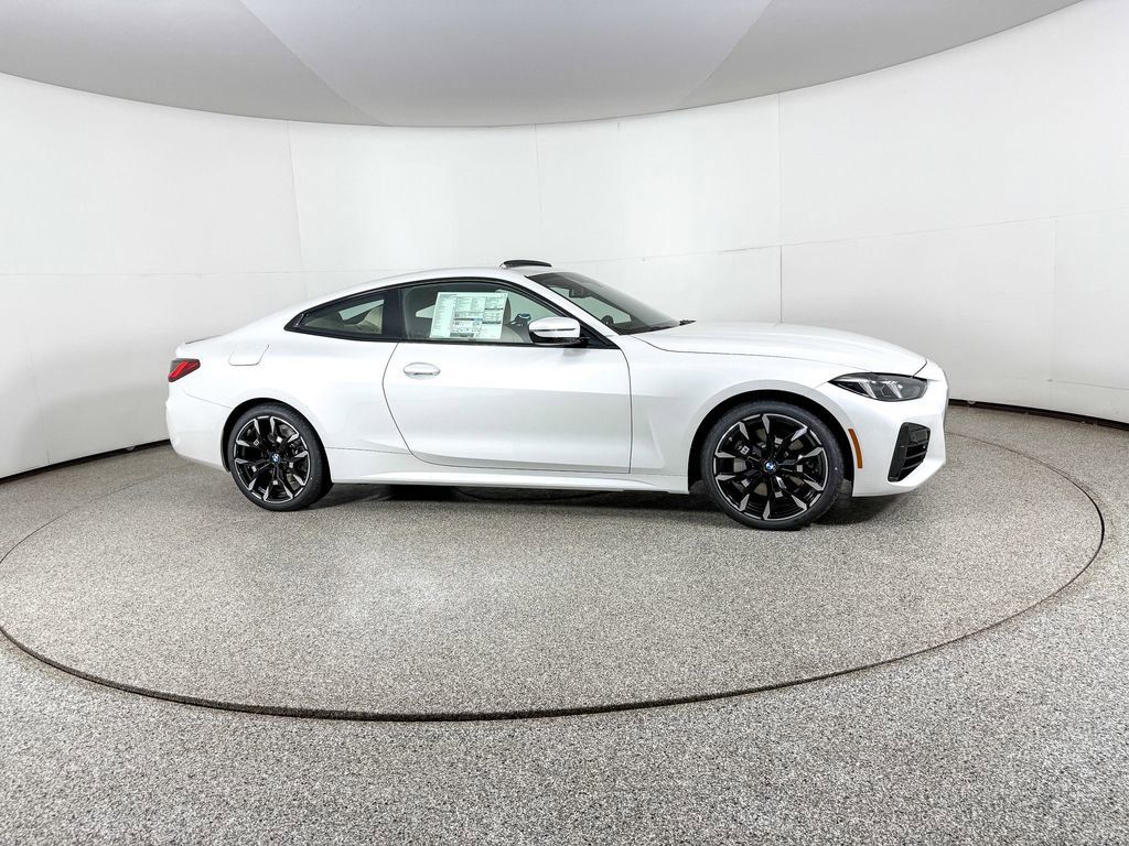 Thumbnail: 2026 BMW 4 Series - 5