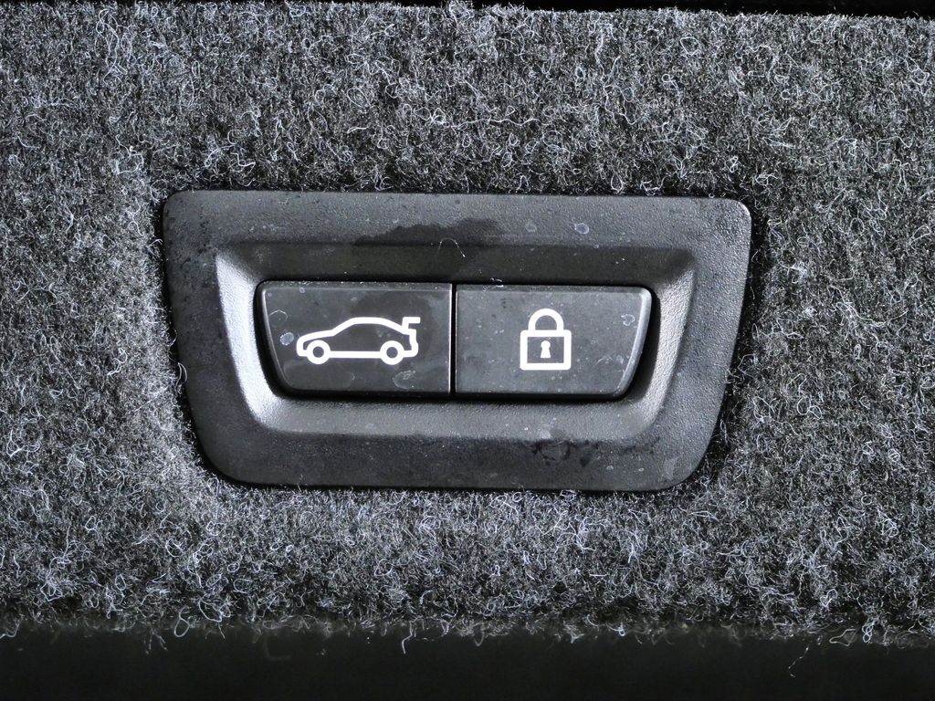 Thumbnail: 2019 BMW 5 Series - 29