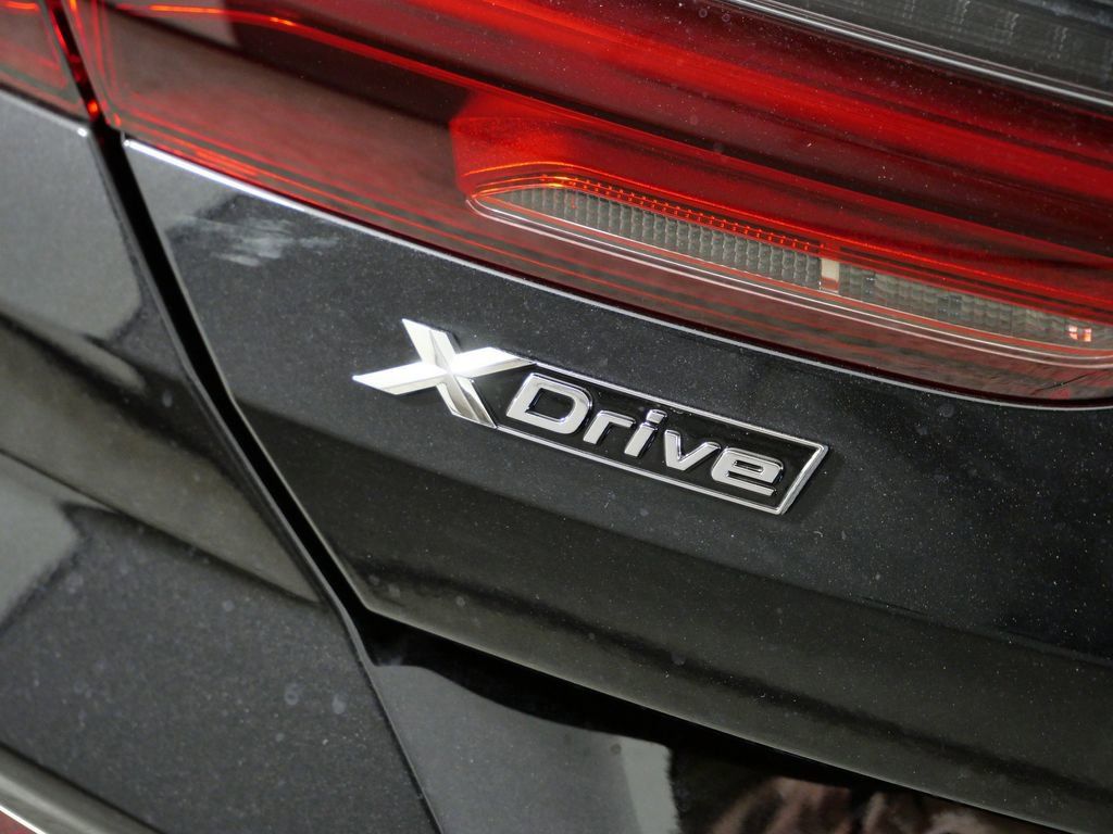 Thumbnail: 2026 BMW 8 Series - 15