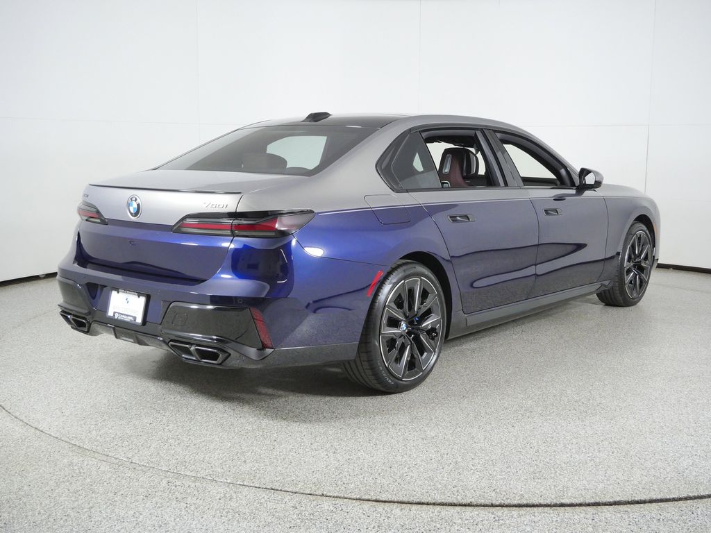 Thumbnail: 2023 BMW 7 Series - 11