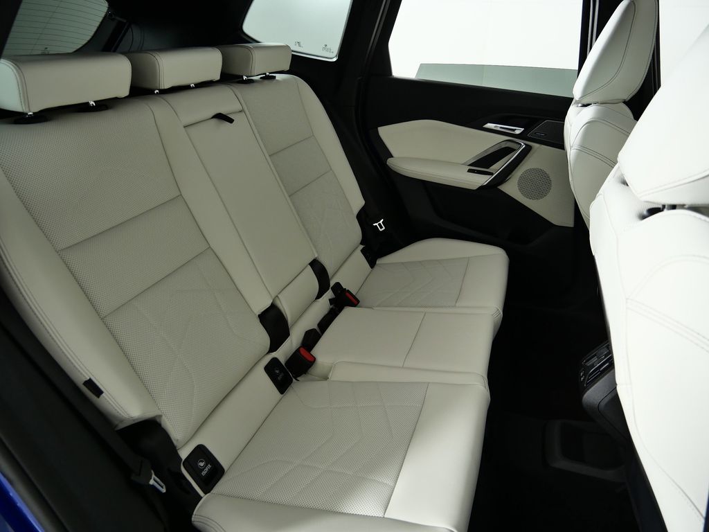 Thumbnail: 2026 BMW X1 - 25