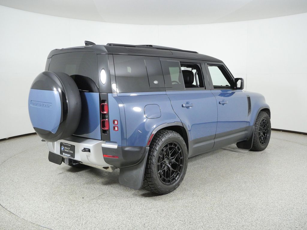 Thumbnail: 2024 Land Rover Defender - 9