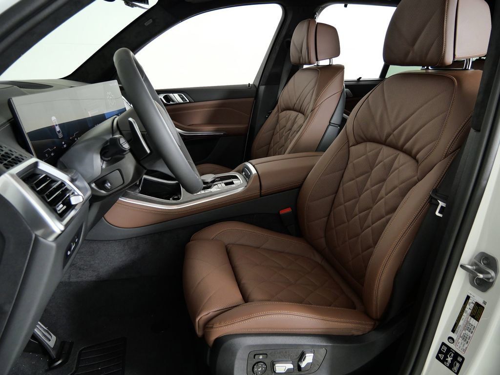 Thumbnail: 2026 BMW X5 - 38