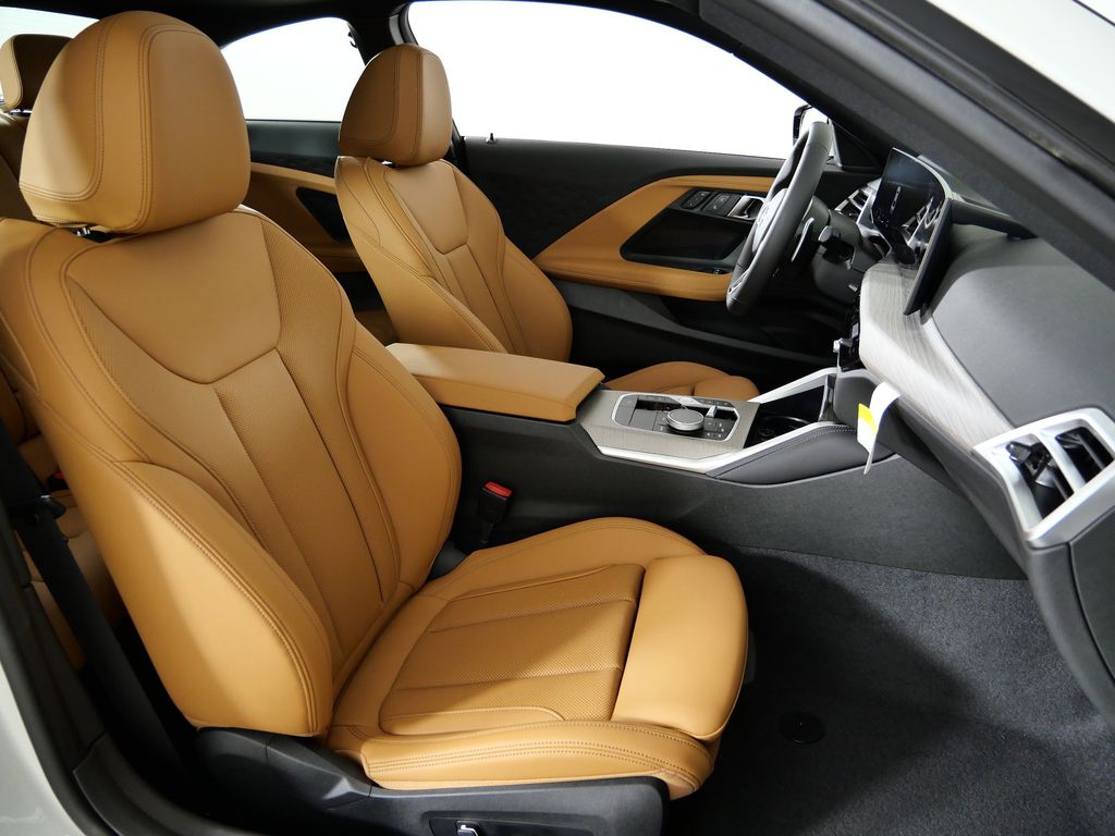 Thumbnail: 2025 BMW 2 Series - 21