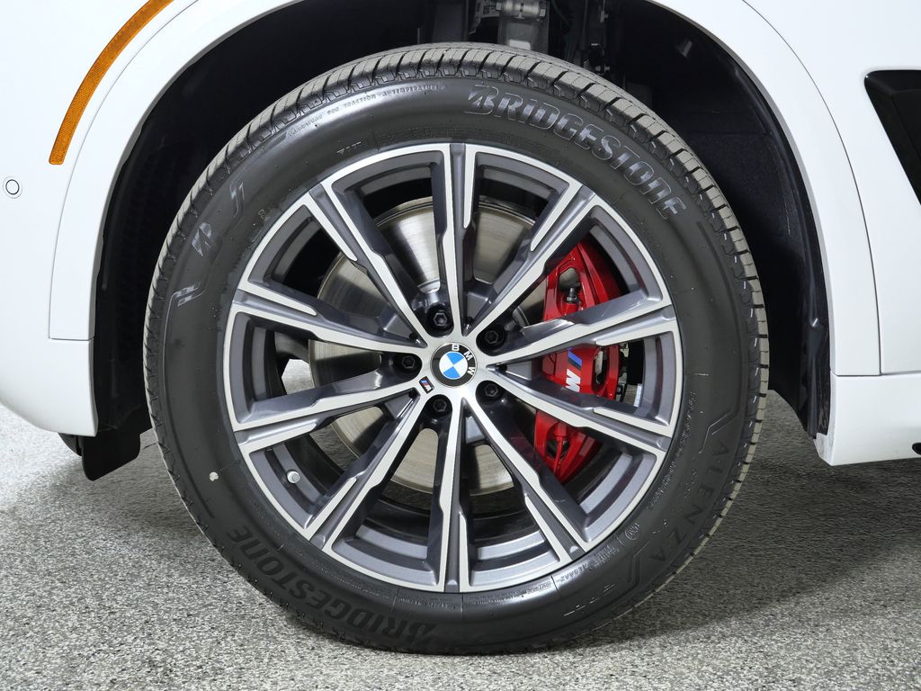 Thumbnail: 2026 BMW X5 - 17