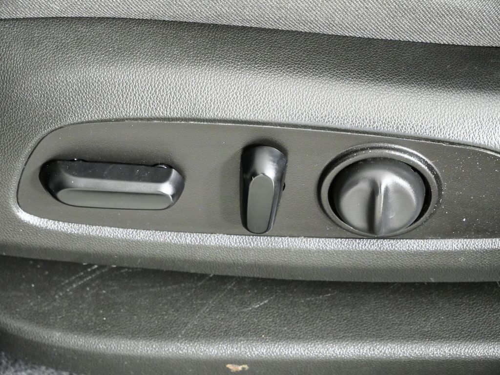 Thumbnail: 2021 Chevrolet Equinox - 35