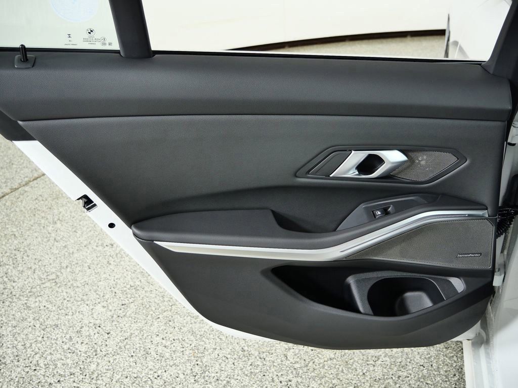 Thumbnail: 2026 BMW 3 Series - 30