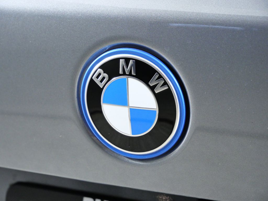 Thumbnail: 2026 BMW X5 - 11