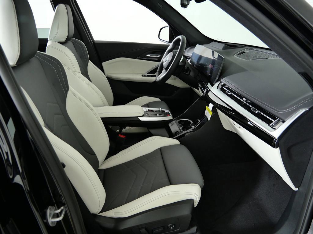 Thumbnail: 2026 BMW X1 - 21