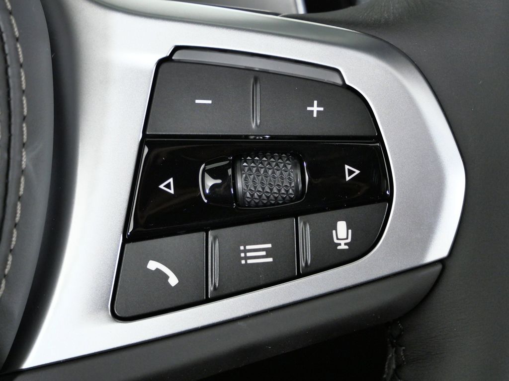 Thumbnail: 2026 BMW X5 - 42