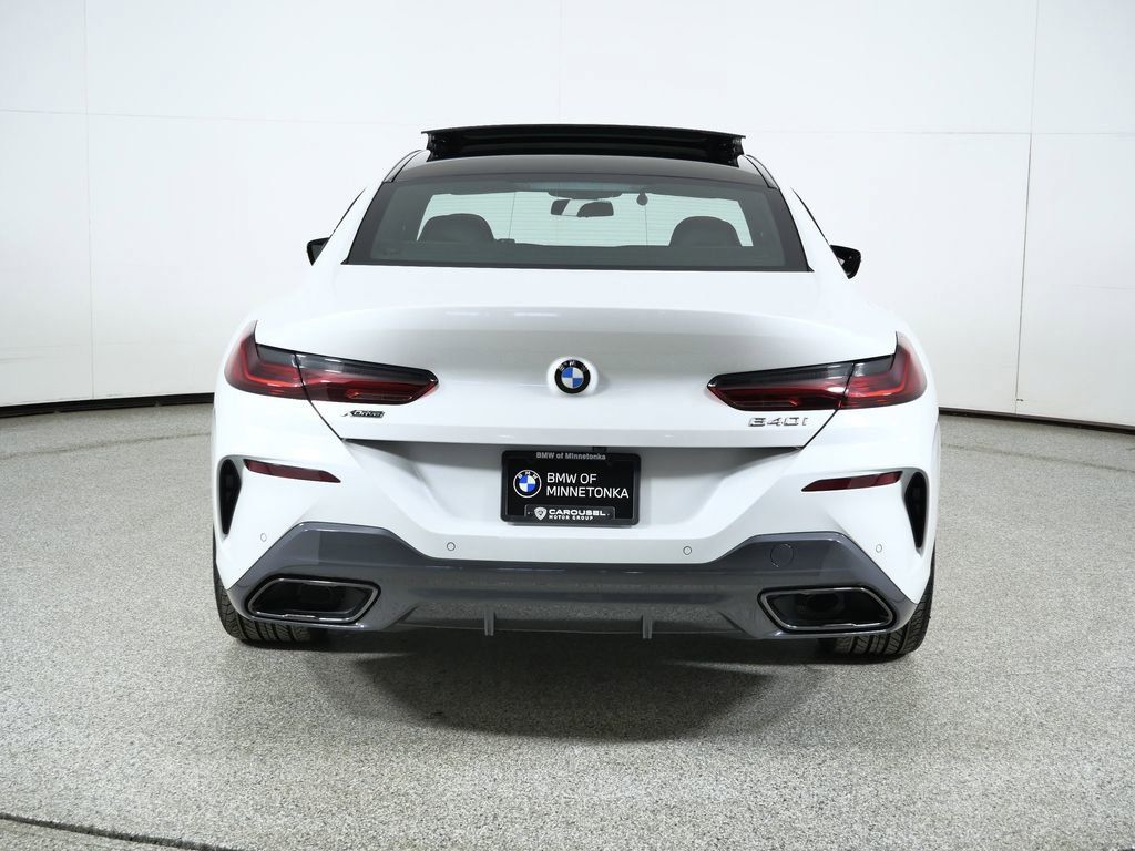 Thumbnail: 2026 BMW 8 Series - 12