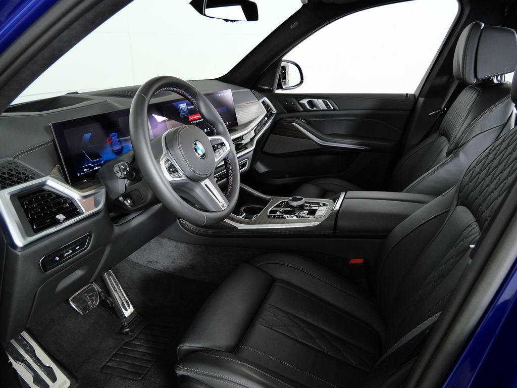 Thumbnail: 2025 BMW X7 - 40