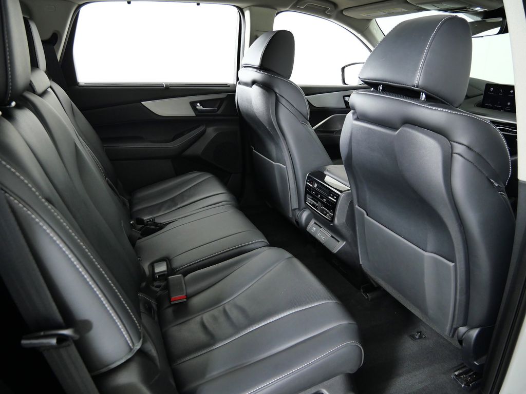 Thumbnail: 2023 Acura MDX - 25