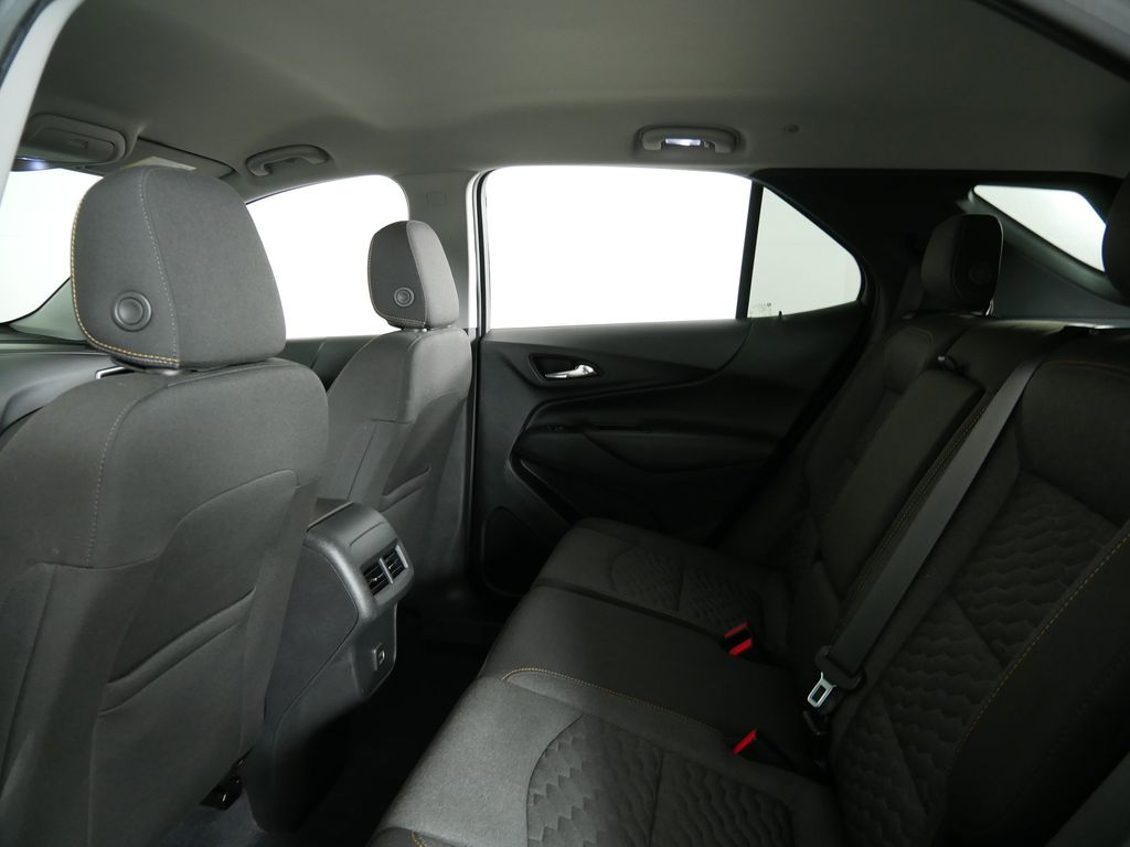 2020 Chevrolet Equinox LT 27