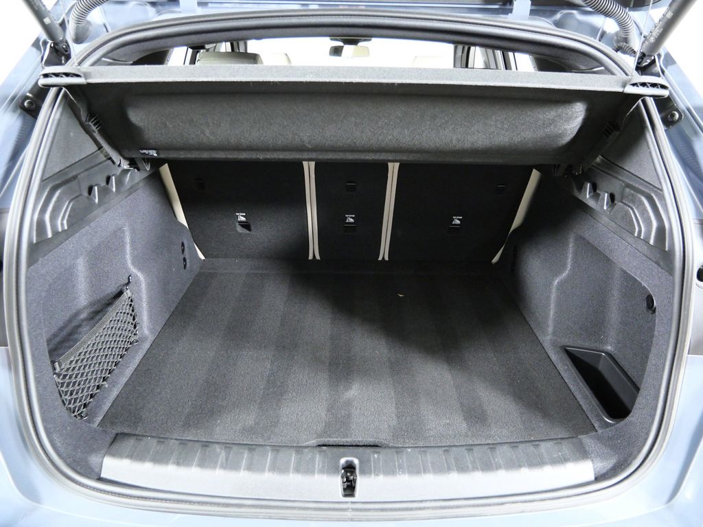 Thumbnail: 2024 BMW X1 - 30