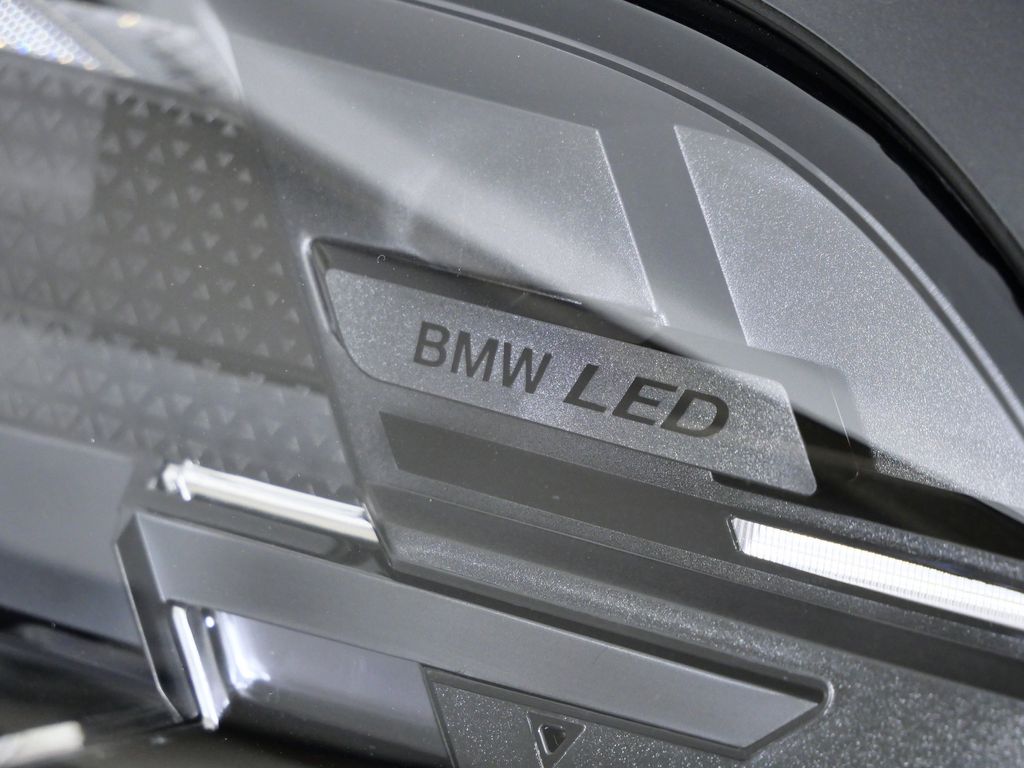 Thumbnail: 2026 BMW X5 - 4