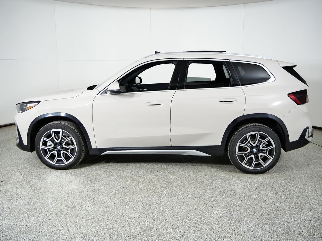 Thumbnail: 2026 BMW X1 - 15