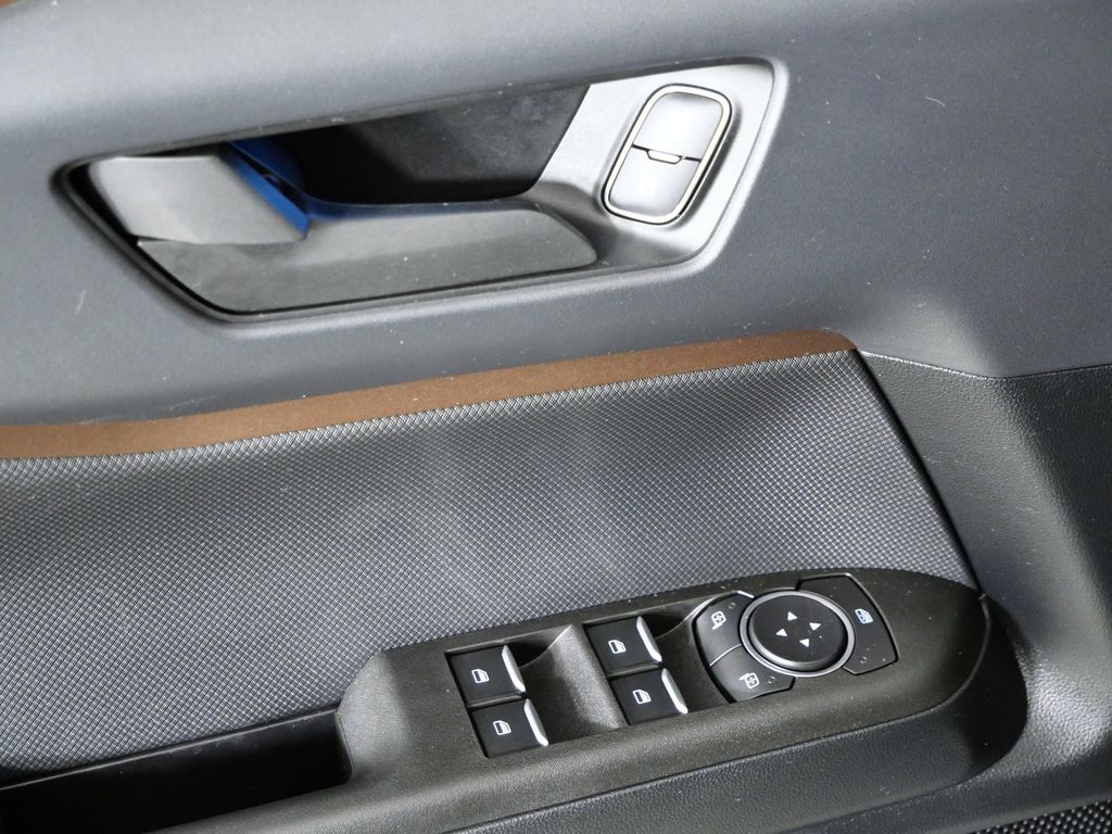 Thumbnail: 2021 Ford Bronco Sport - 34